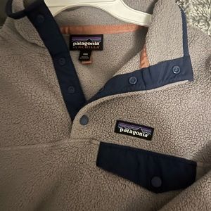 women’s xxs patagonia sweatshirt